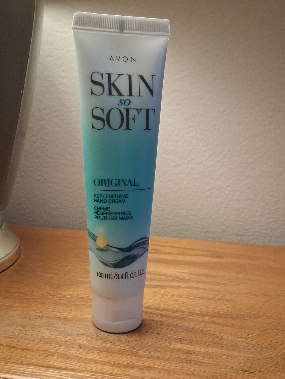 Avon Skin So Soft Original Hand Cream - Blue Gradient